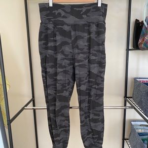 Athleta Salutation Jogger